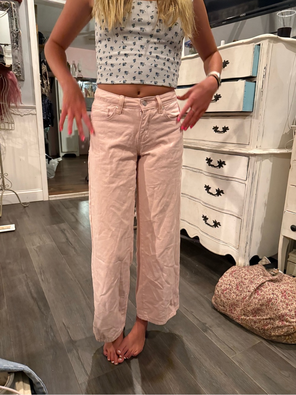 Juniors High-Rise Wide Leg Jeans in Soft Pink